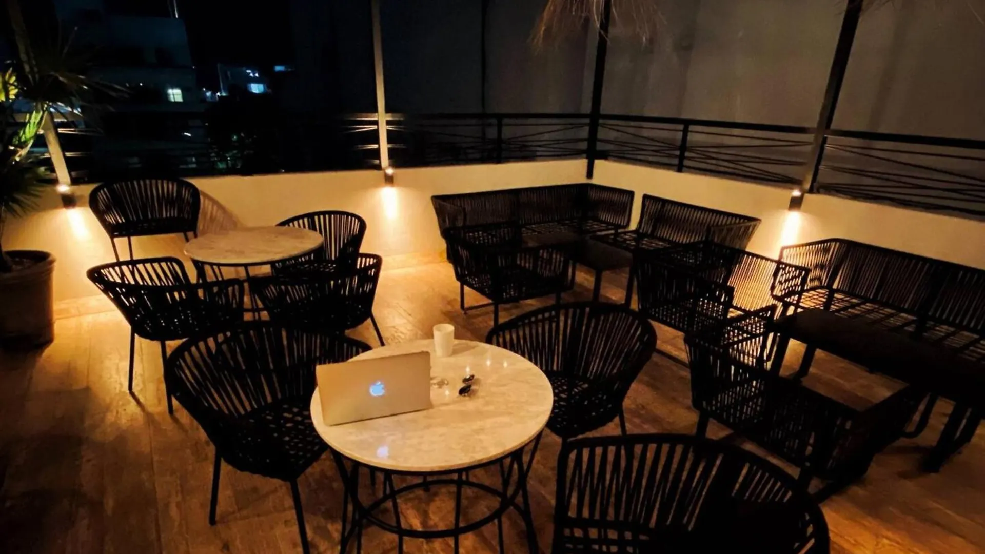 Emiliano 42 Condos Boutique Playa del Carmen Aparthotel