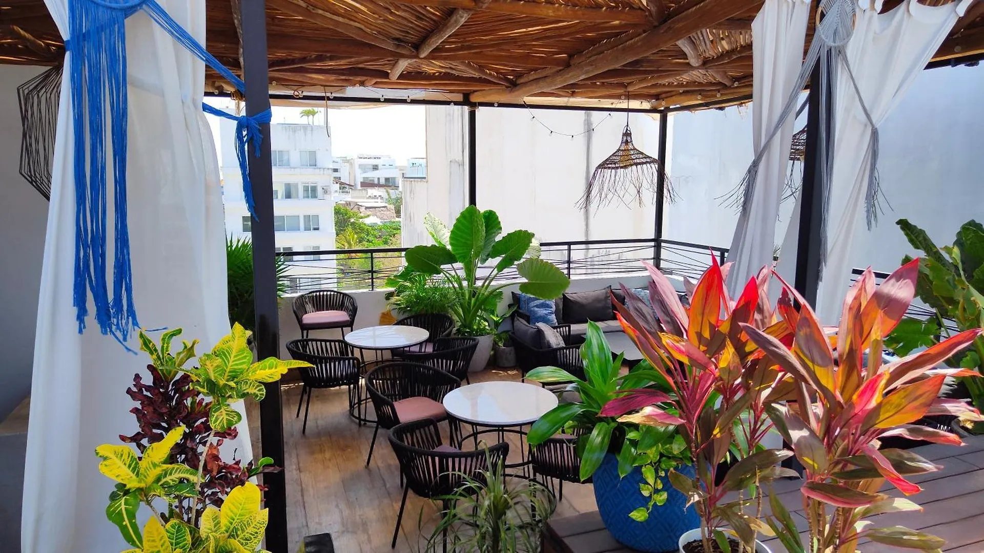 Emiliano 42 Condos Boutique Playa del Carmen 0*,