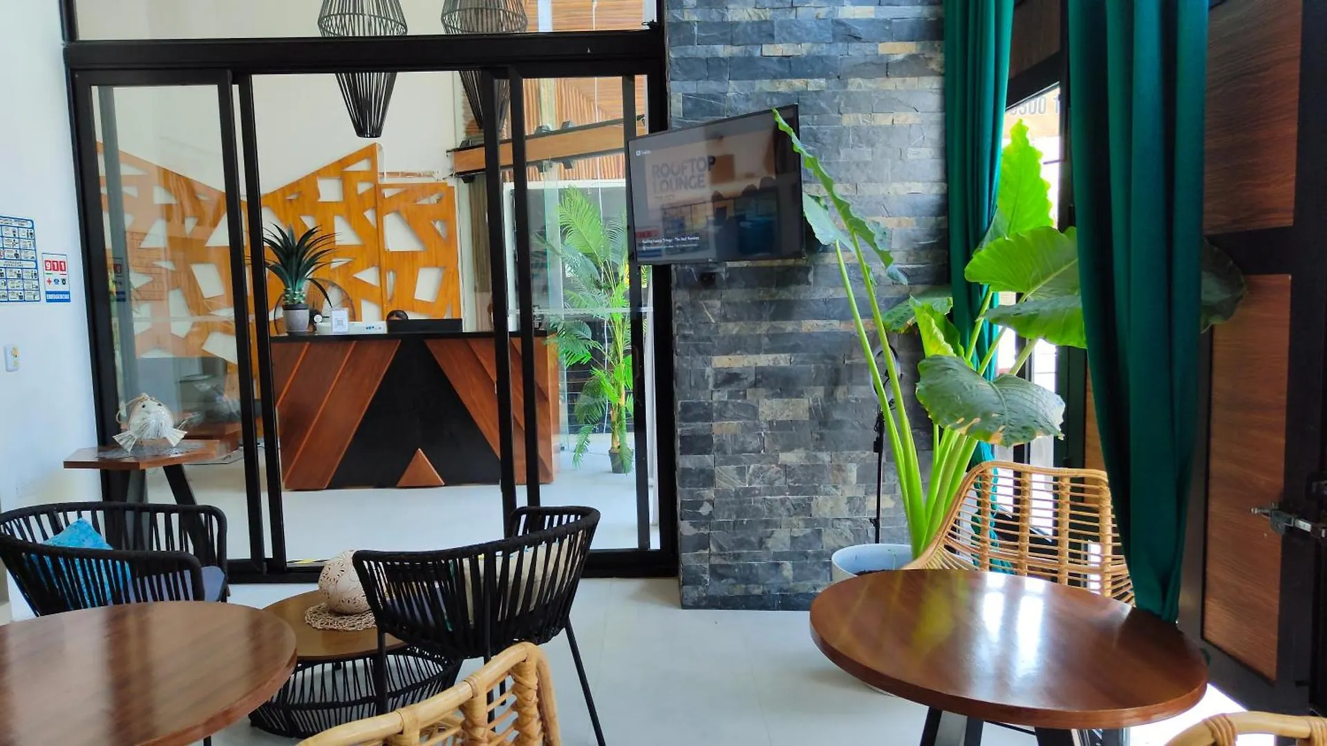 Emiliano 42 Condos Boutique Playa del Carmen Aparthotel