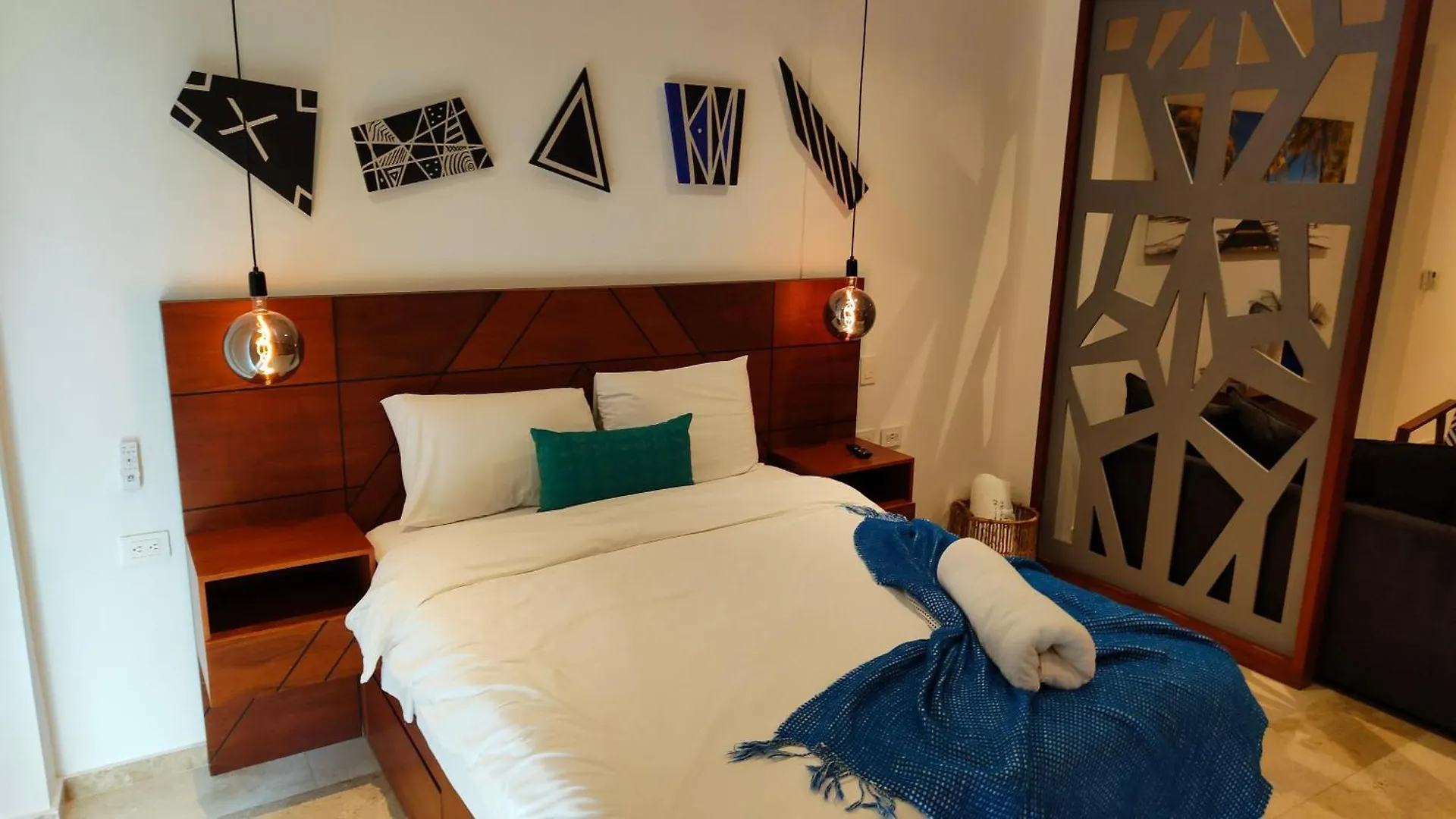 Emiliano 42 Condos Boutique Playa del Carmen Aparthotel