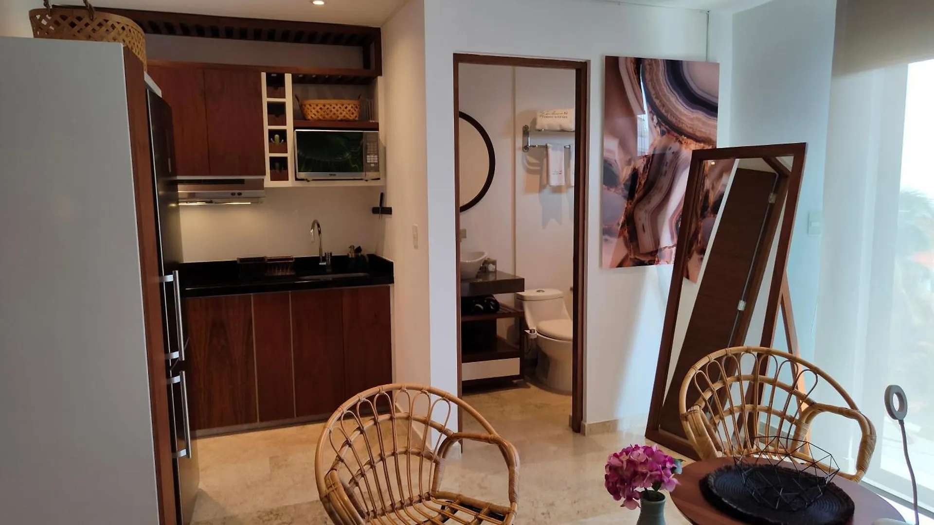Emiliano 42 Condos Boutique Playa del Carmen Aparthotel