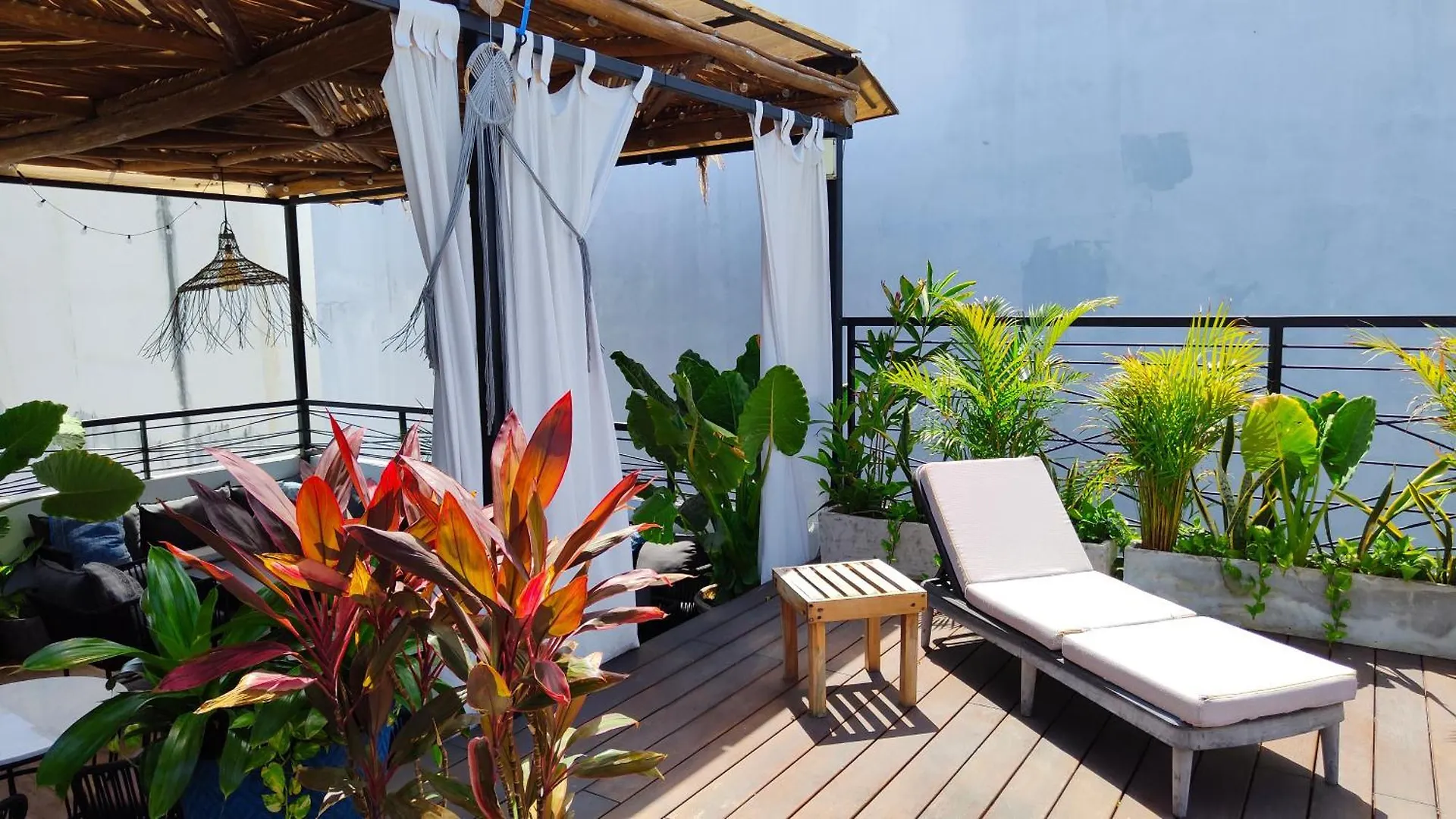 Emiliano 42 Condos Boutique Playa del Carmen 0*,